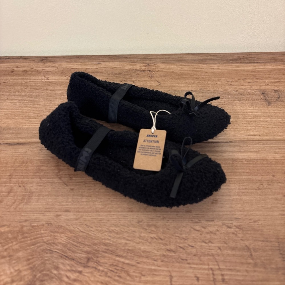 New Skims Cozy Ballet Slipper Onyx Black Women Size 35 Bow Plush Loungewear